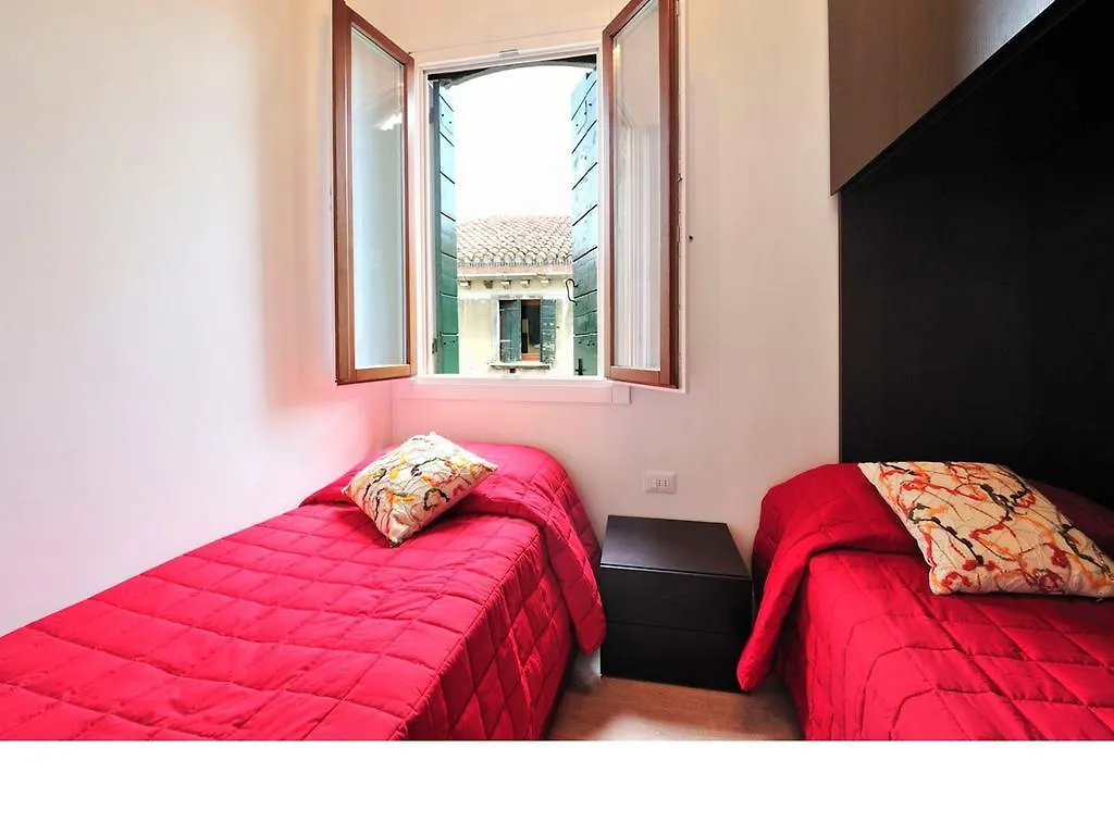 البندقية Faville Apartments