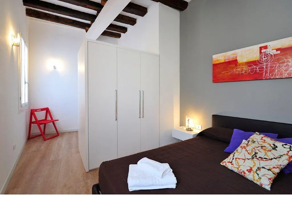 البندقية Faville Apartments