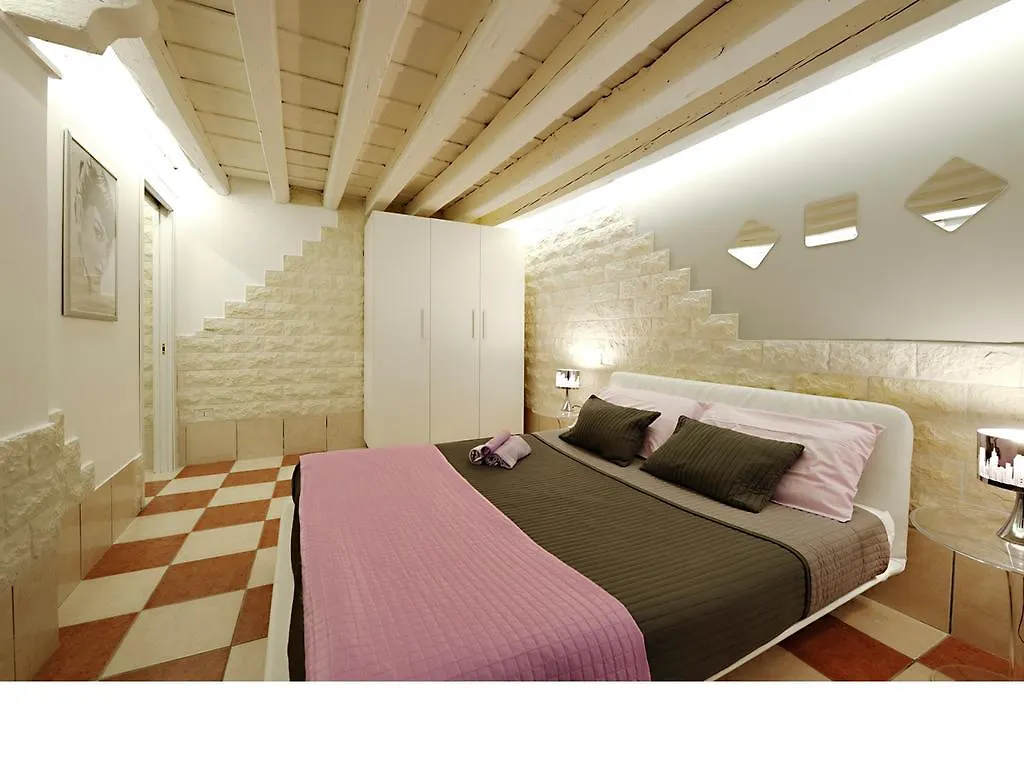 البندقية Faville Apartments