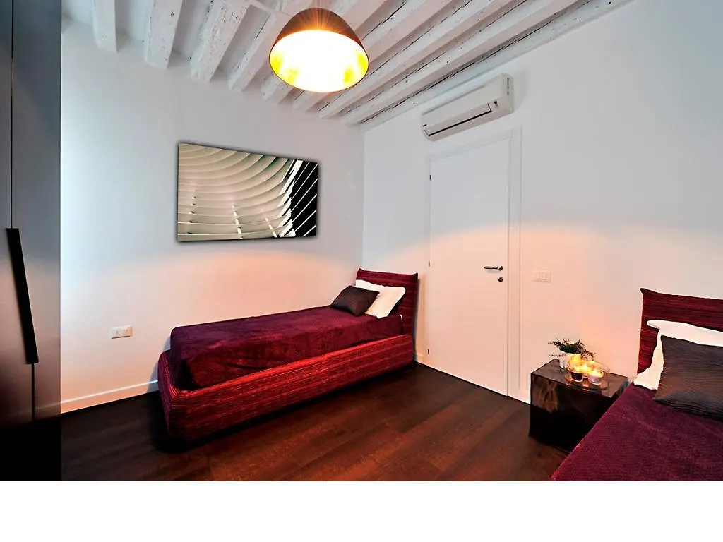 البندقية Faville Apartments 0*,