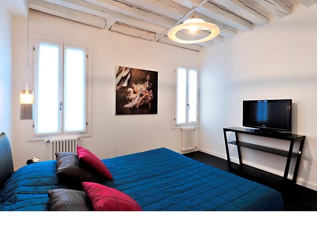 البندقية Faville Apartments