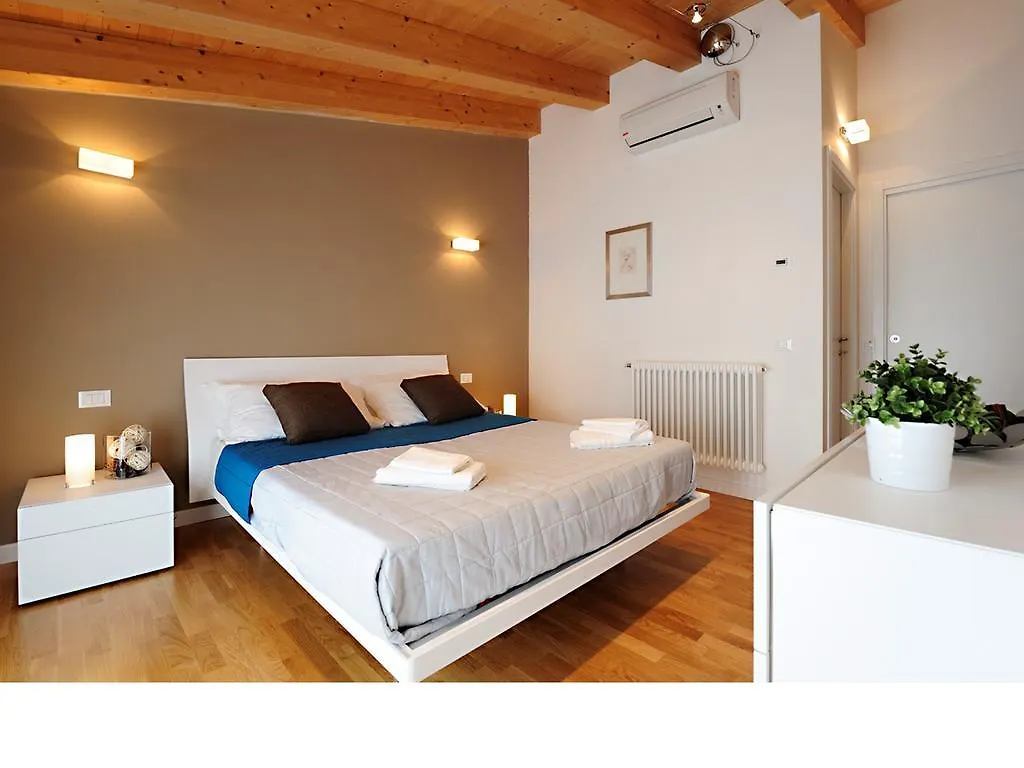 البندقية Faville Apartments إيطاليا