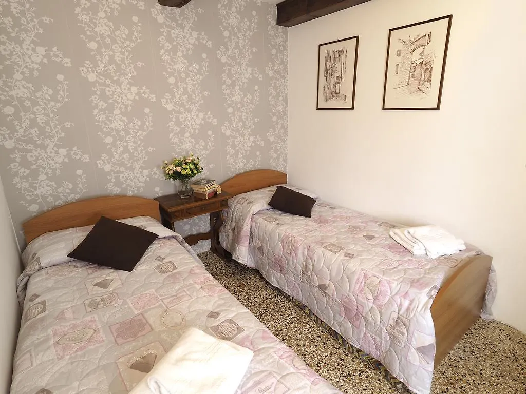 البندقية Faville Apartments إيطاليا