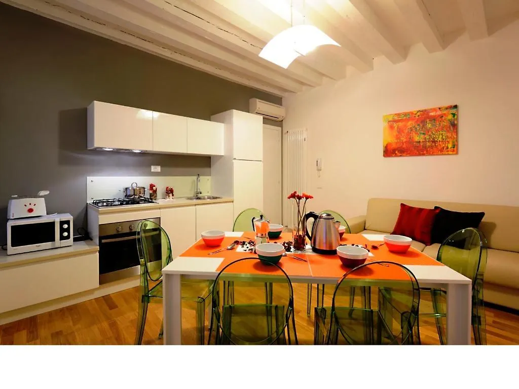 البندقية Faville Apartments