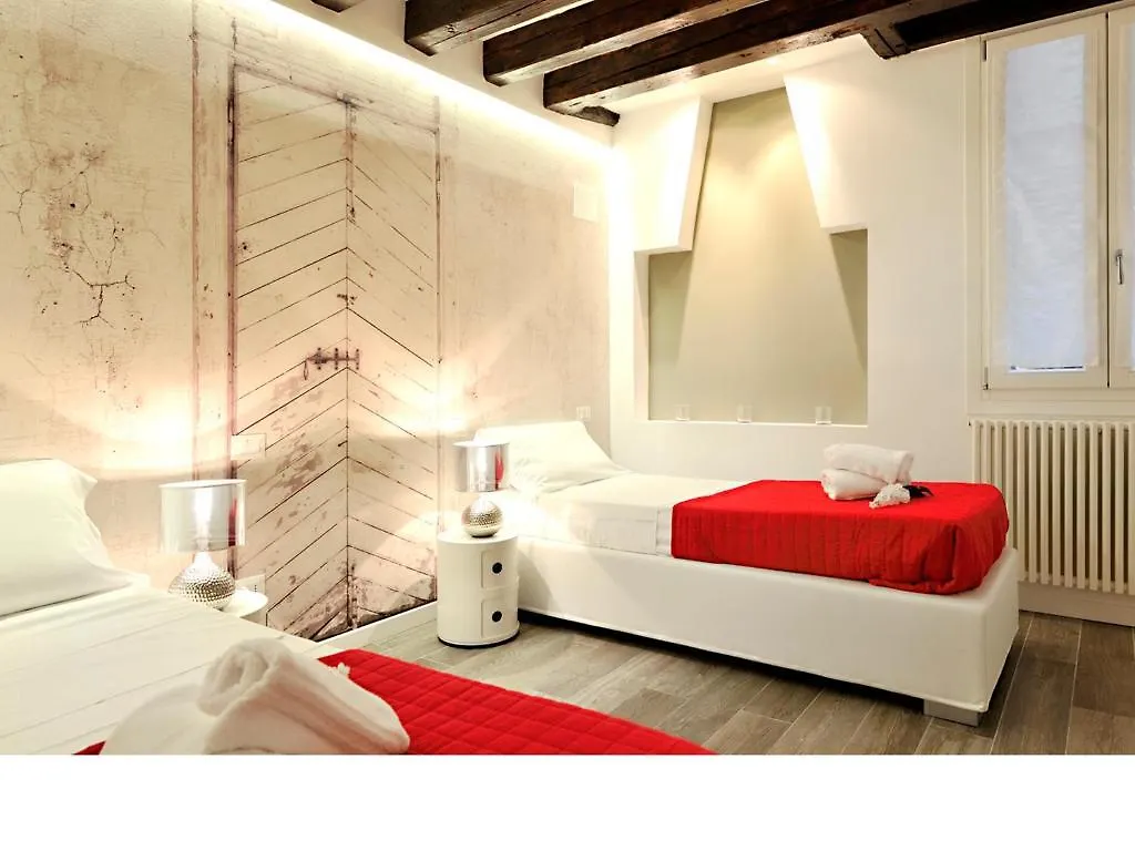 البندقية Faville Apartments إيطاليا